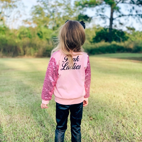 Pink Ladies Outfit - Picture 4 of 4